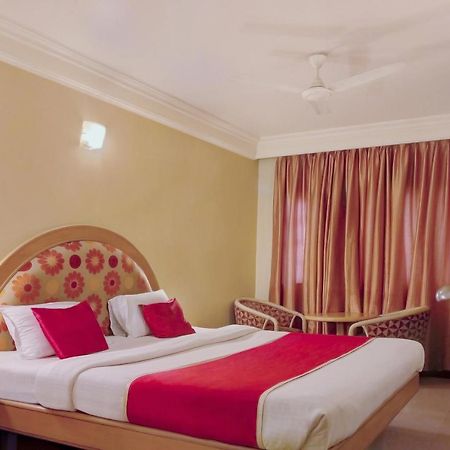 Capital O 333 Hotel Crystal Homes Bangalore Exterior foto
