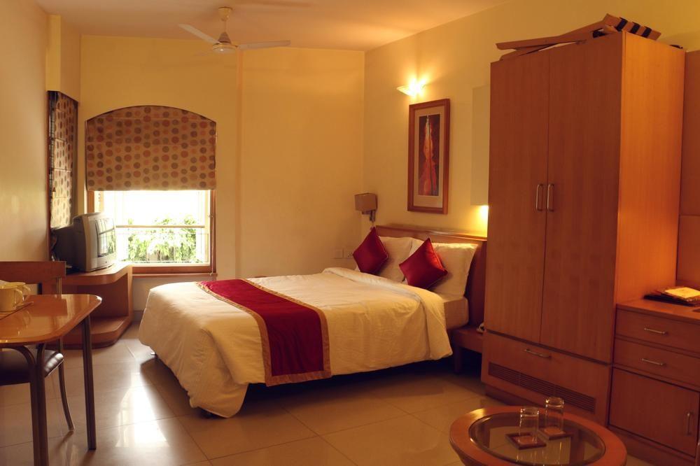 Capital O 333 Hotel Crystal Homes Bangalore Exterior foto