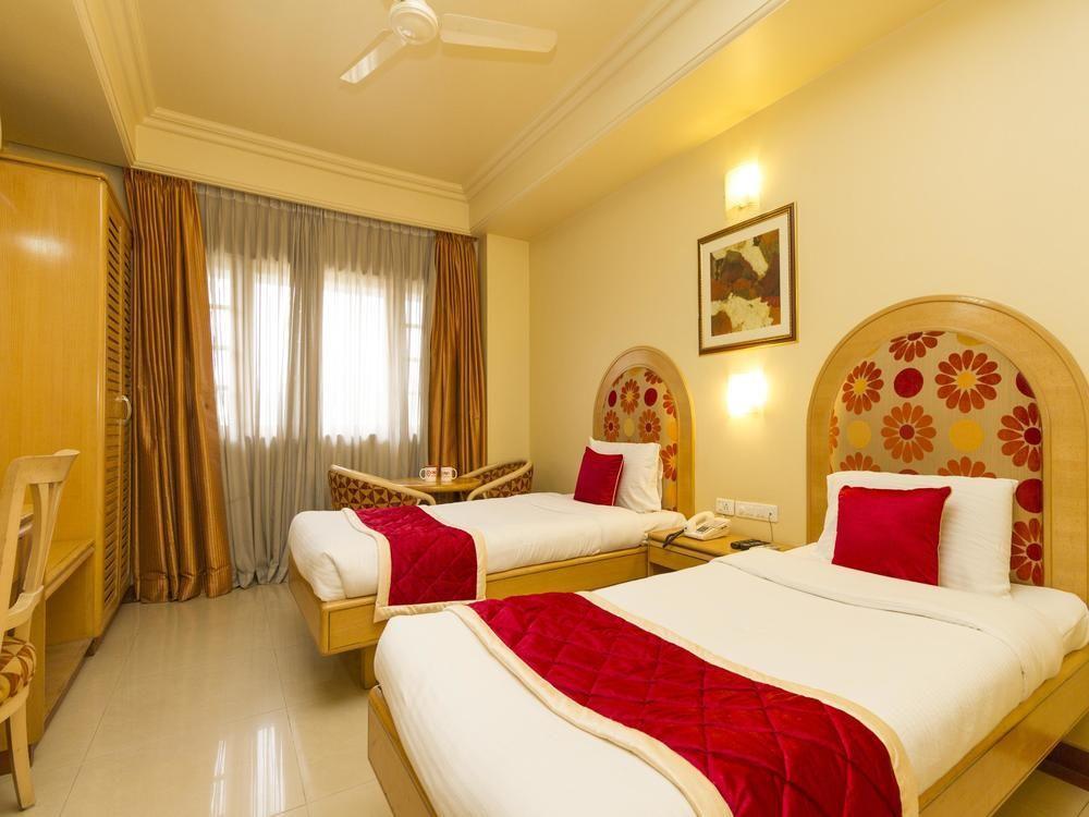 Capital O 333 Hotel Crystal Homes Bangalore Exterior foto