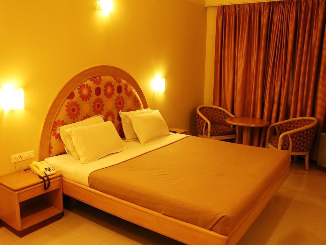 Capital O 333 Hotel Crystal Homes Bangalore Exterior foto
